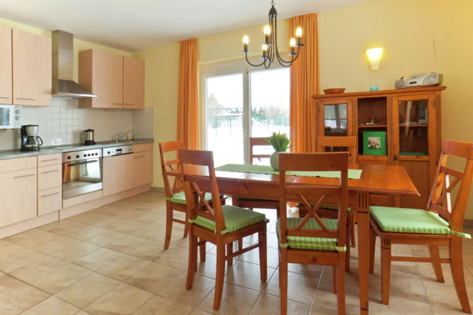 Ferienhaus mit Kamin Garten Terrasse-Kitchen