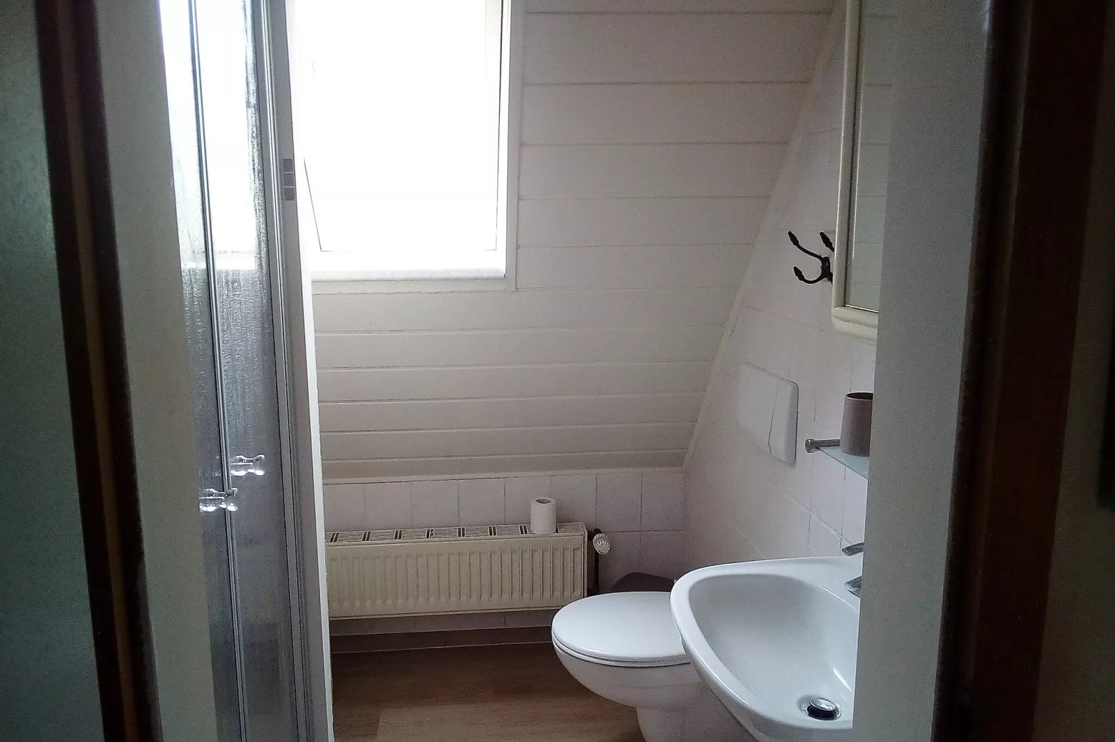 Kirchturmblick-Bathroom