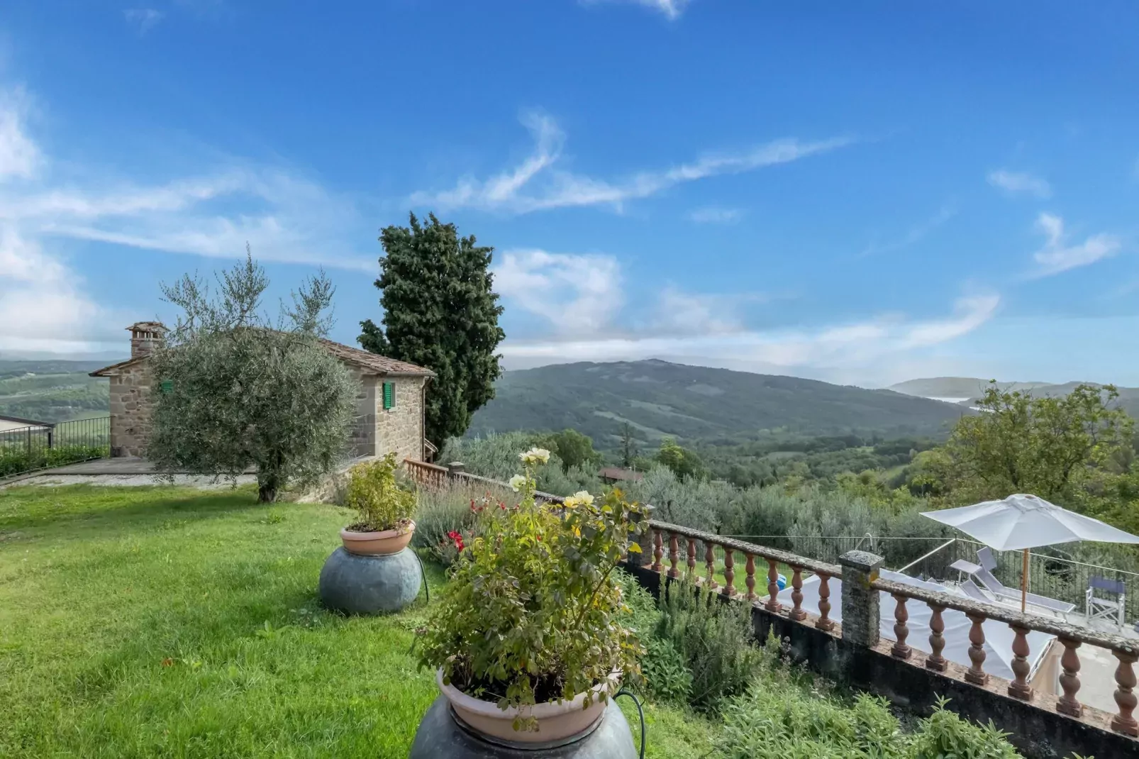 Casa Olivo-View summer
