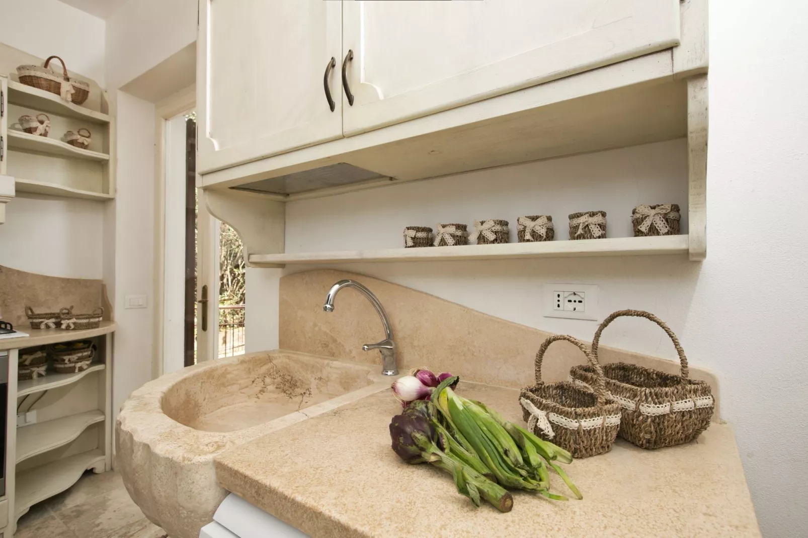 Pineta Azalea-Kitchen