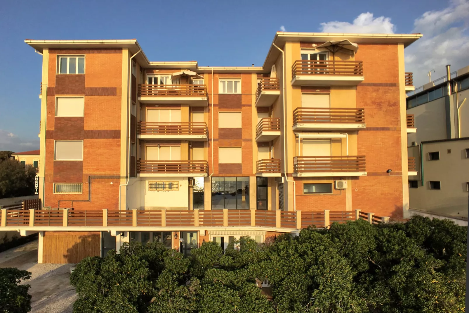 Vistamare Murex-Exterior summer