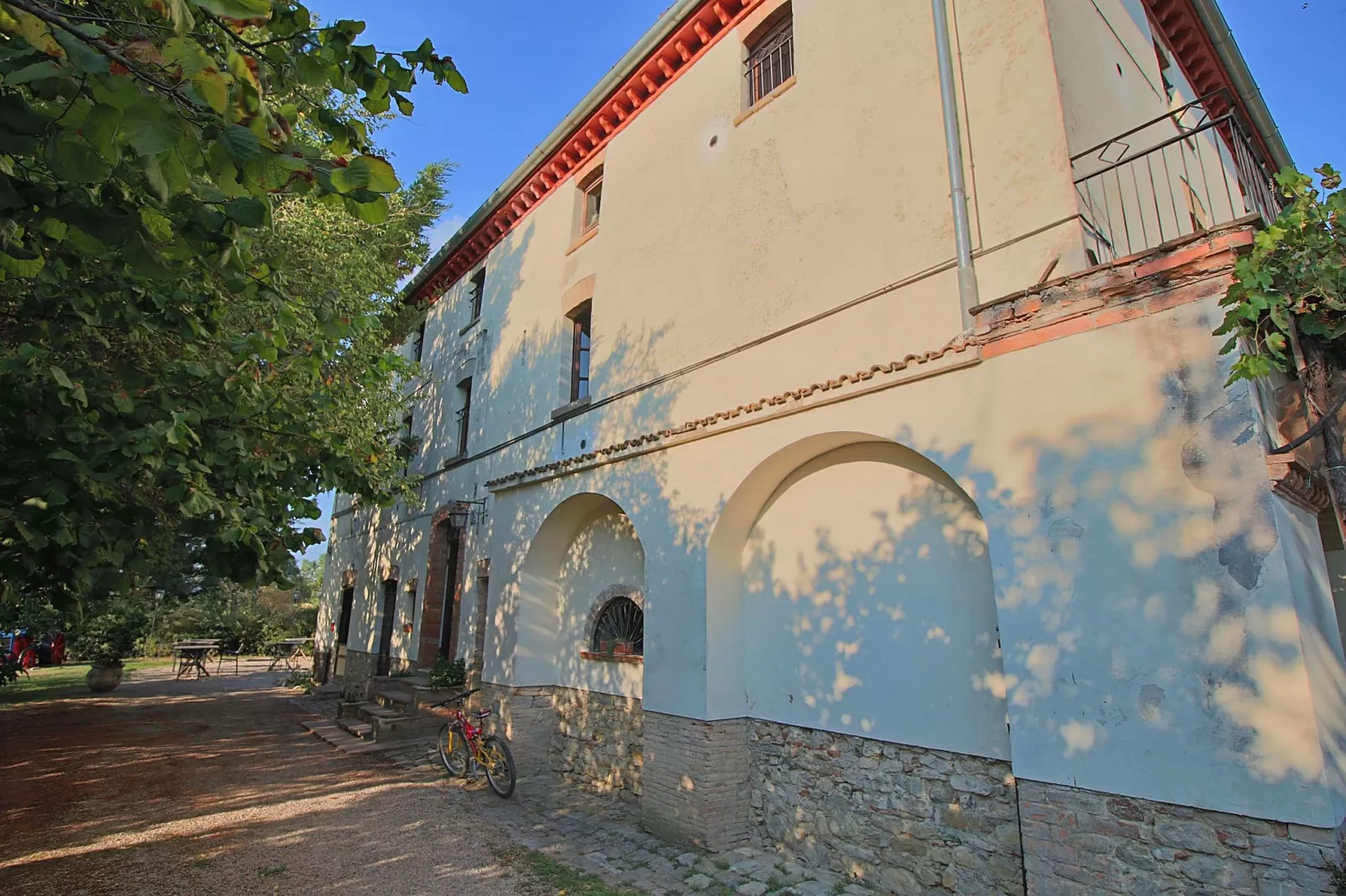 Il Lavello-Exterior summer
