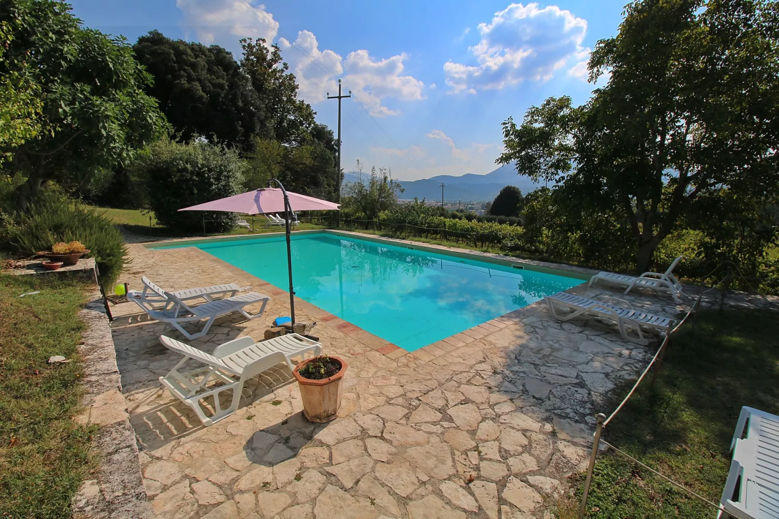 poolofhouse