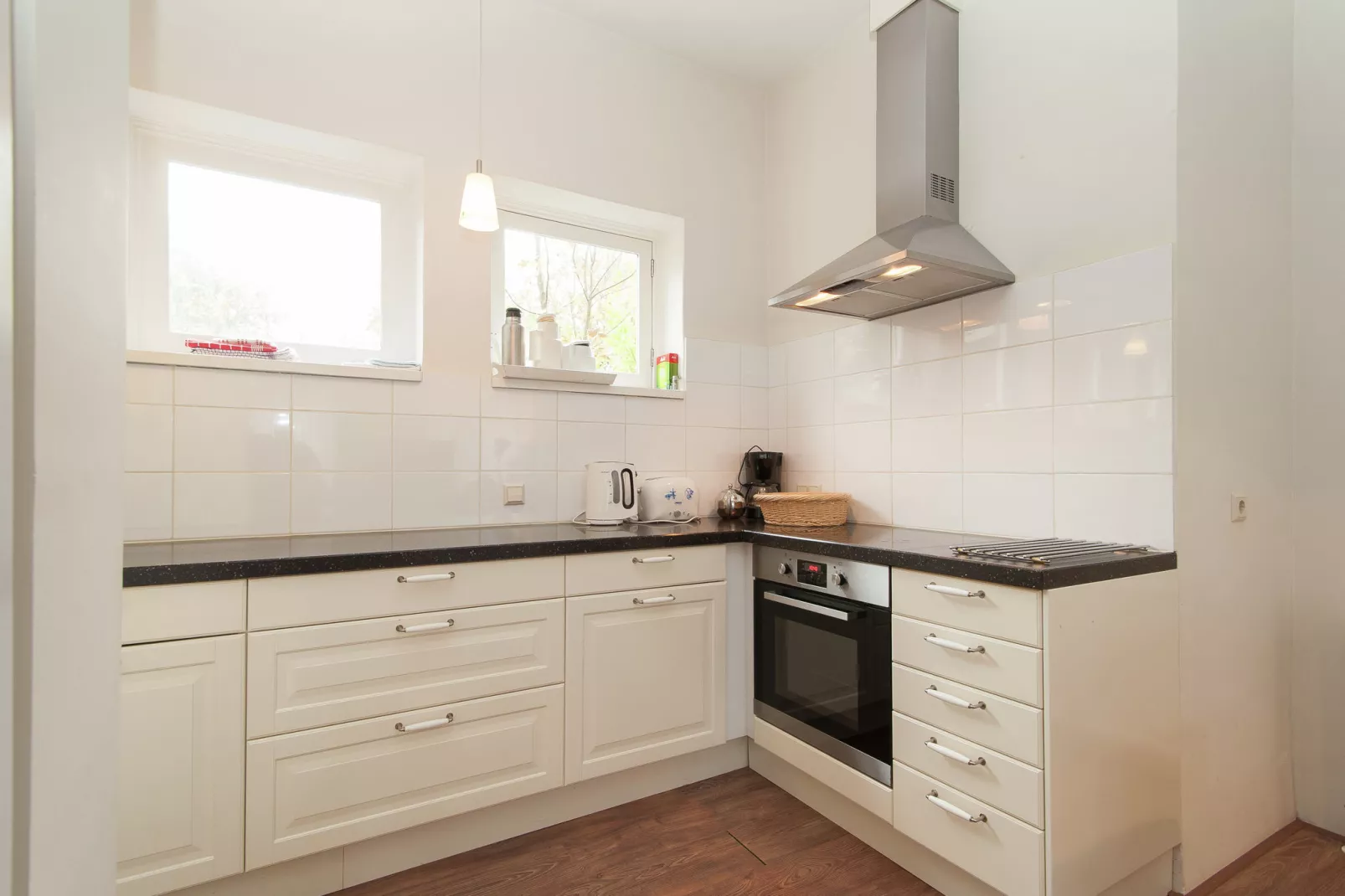 Huize Glory Amethist aan Zee-Kitchen