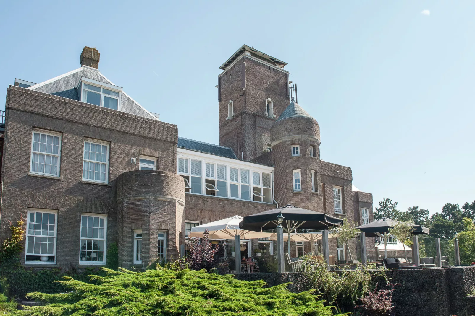 Huize Glory Amethist aan Zee-Exterior summer