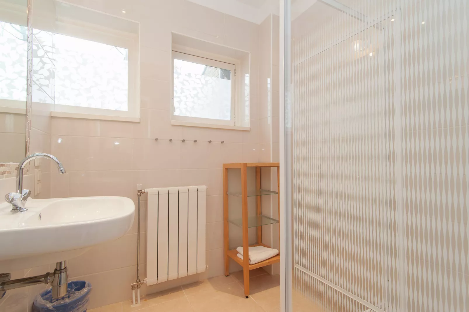 Huize Glory Amethist aan Zee-Bathroom