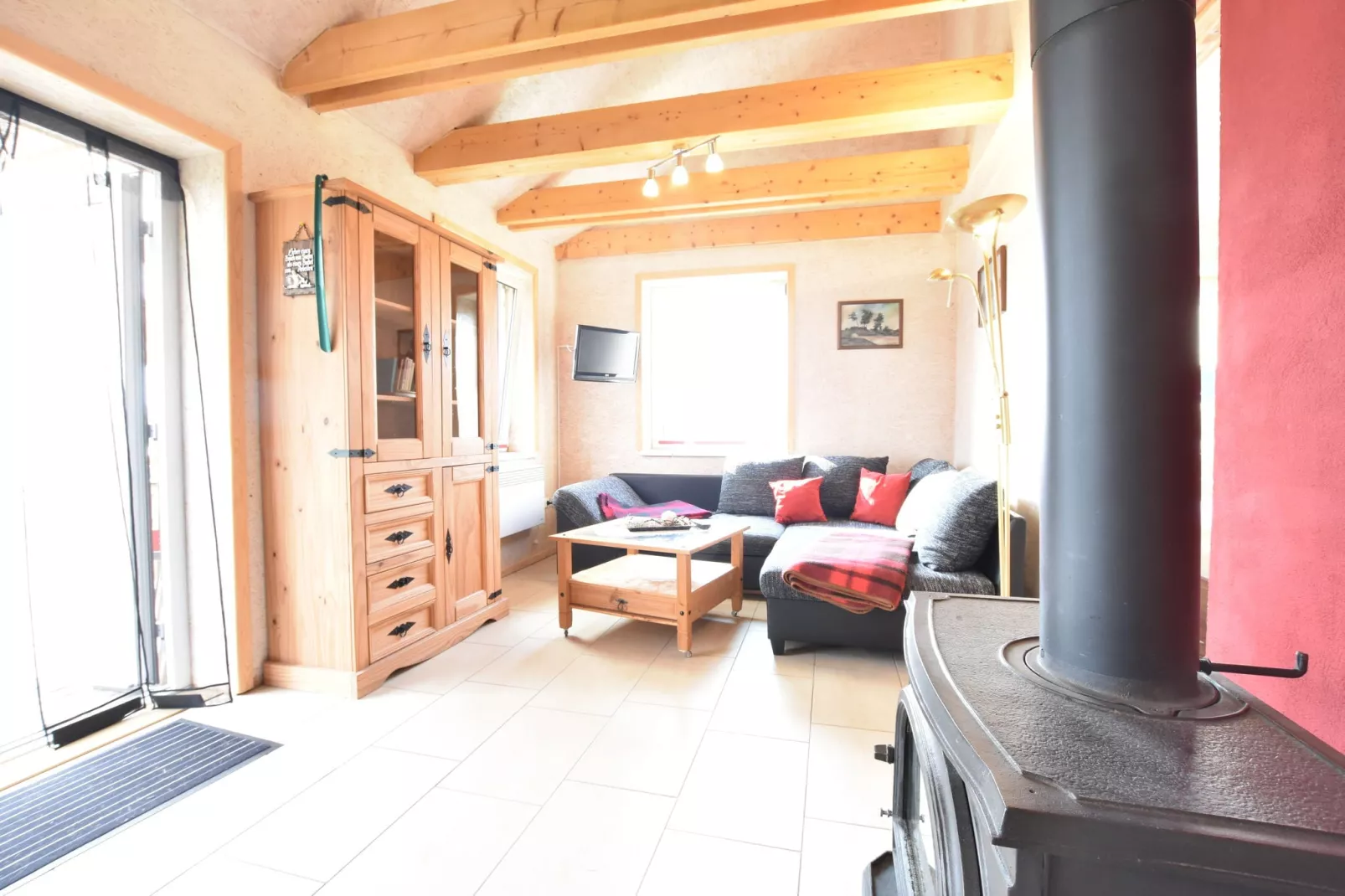 Ferienhaus Am See mit Kamin-Living room