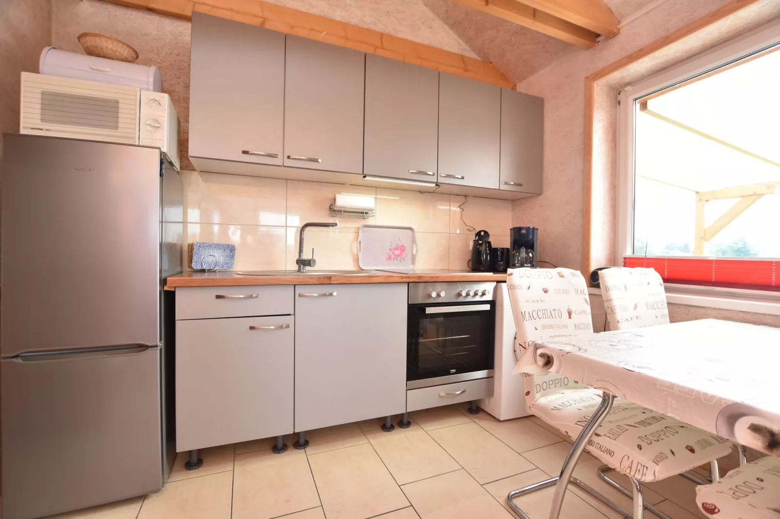 Ferienhaus Am See mit Kamin-Kitchen