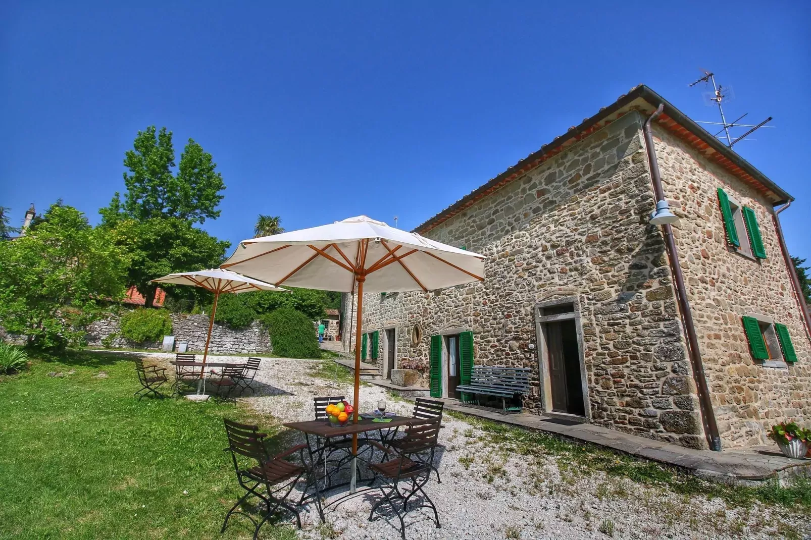 La Torre-Exterior summer