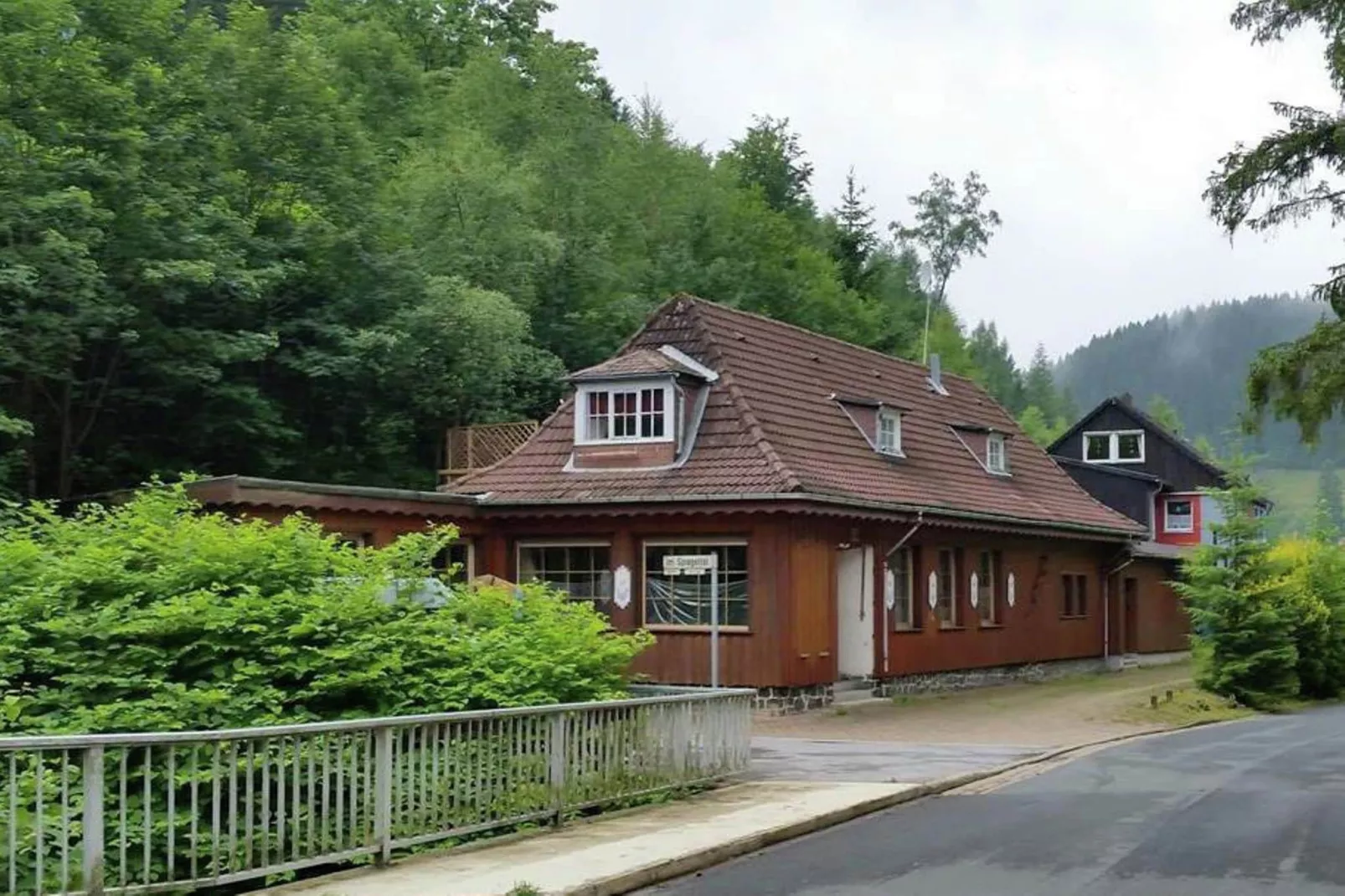 Spiegeltal-Exterior summer