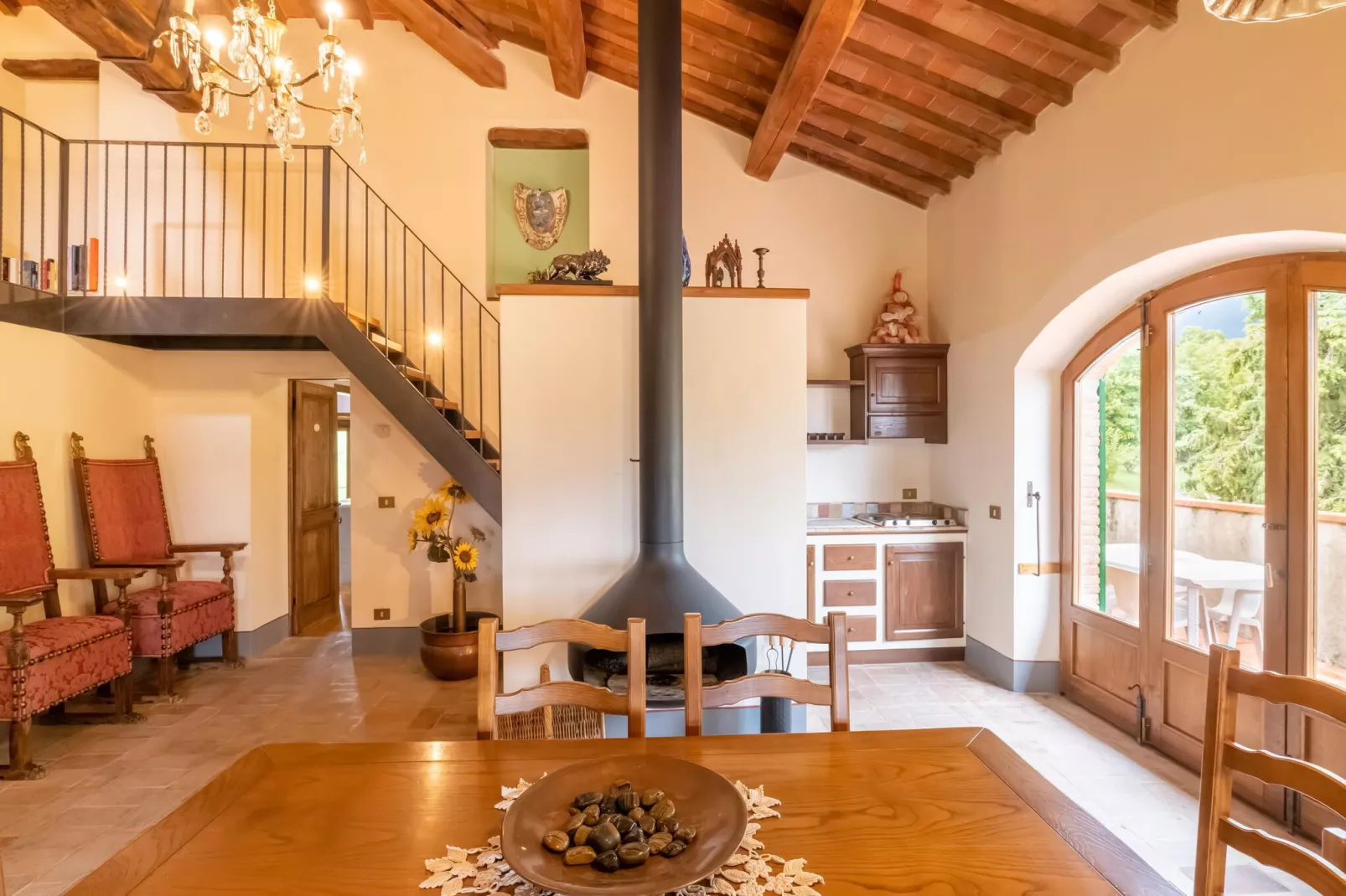 Casa Mirolago-Dining room