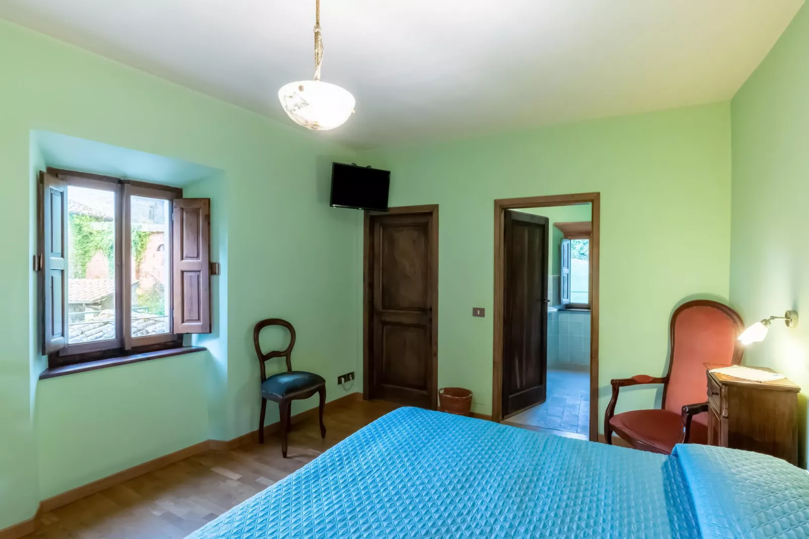 Casa Mirolago-Bedroom