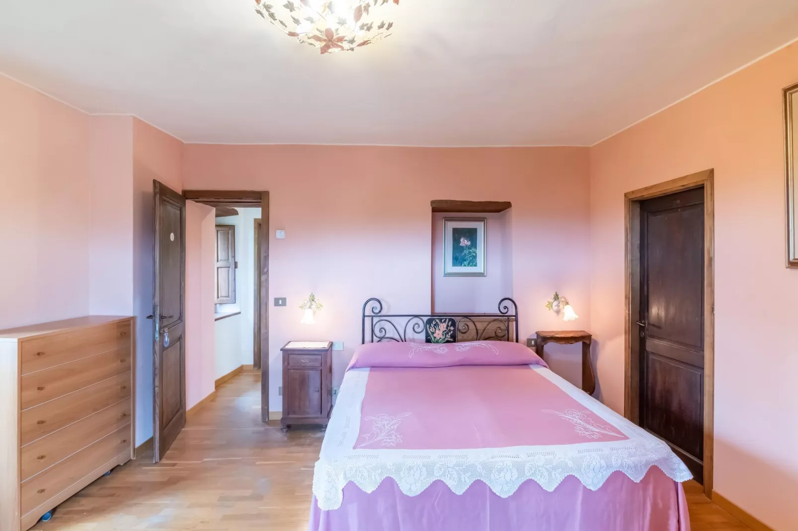 Casa Mirolago-Bedroom