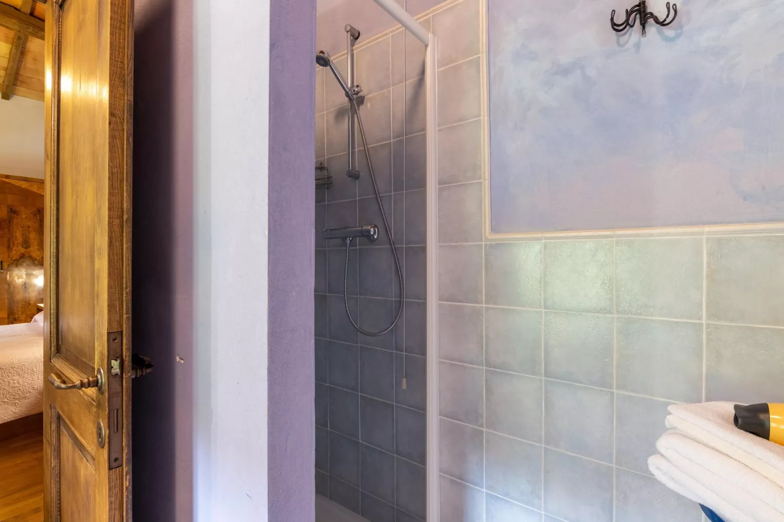 Casa Mirolago-Bathroom