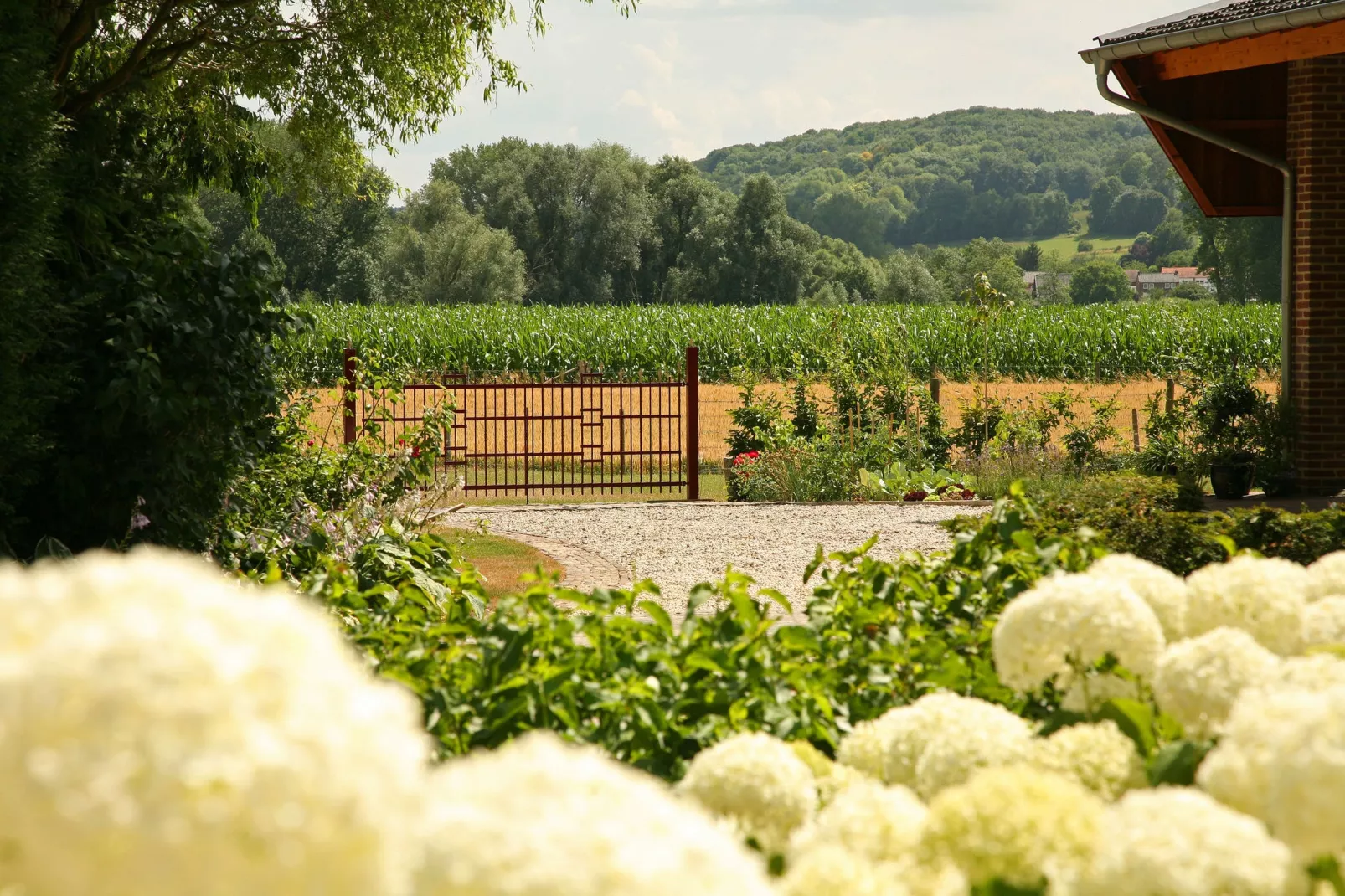Hoeve in gunne winkel 1 en 2-View summer