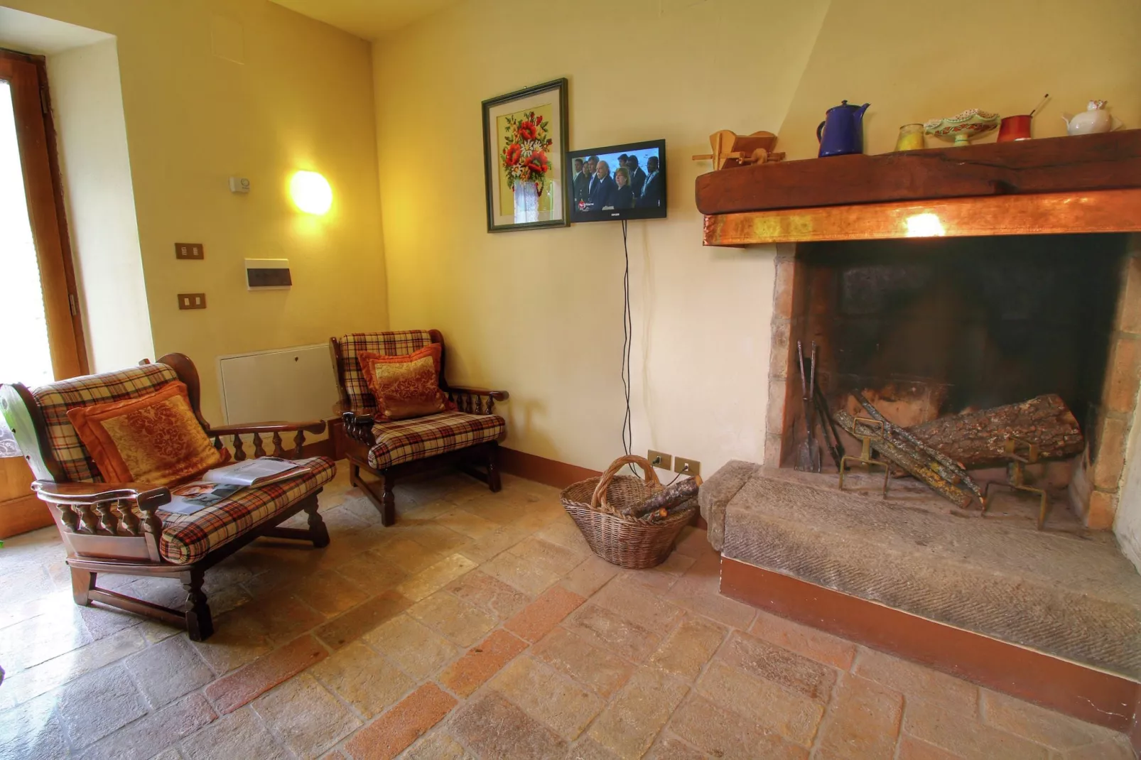 Casa Granaio-Living room