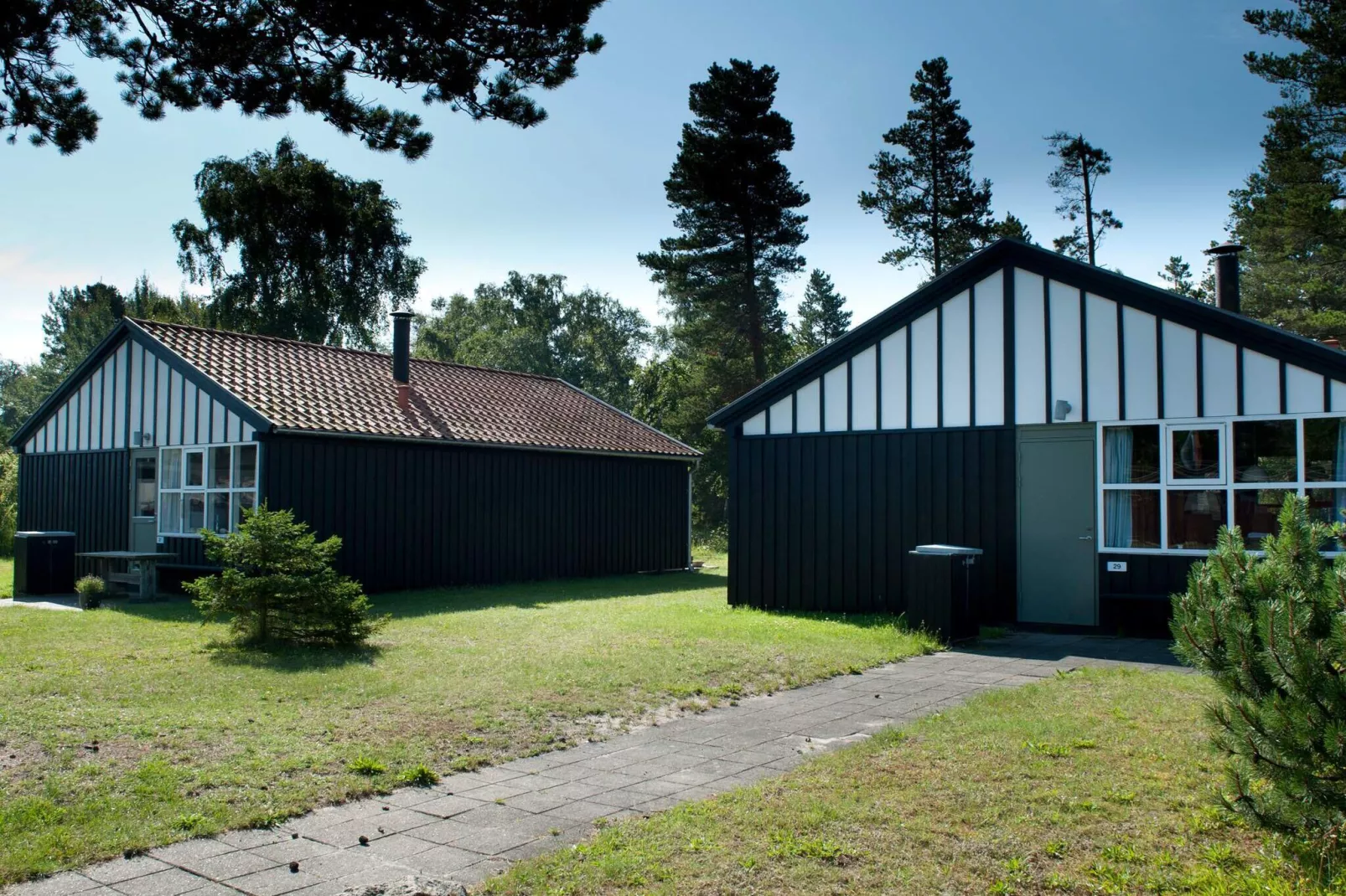 2 room,renovated-Outdoor
