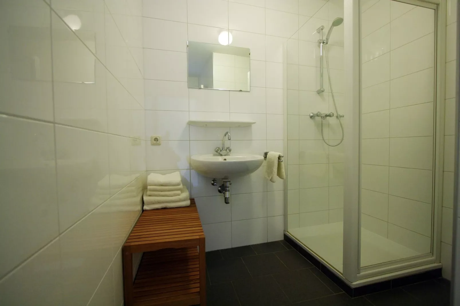 Hoeve in gunne winkel 1 en 2-Bathroom