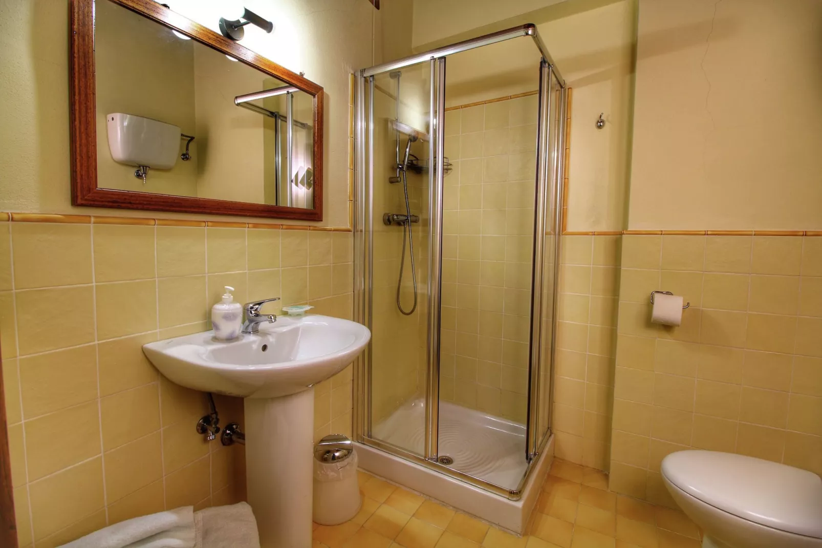 Casa Granaio-Bathroom