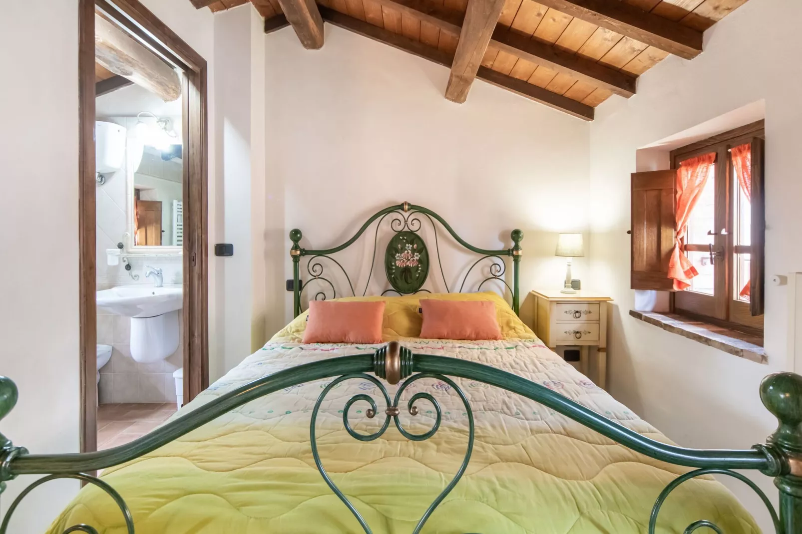 Essiccatoio Bianco-Bedroom