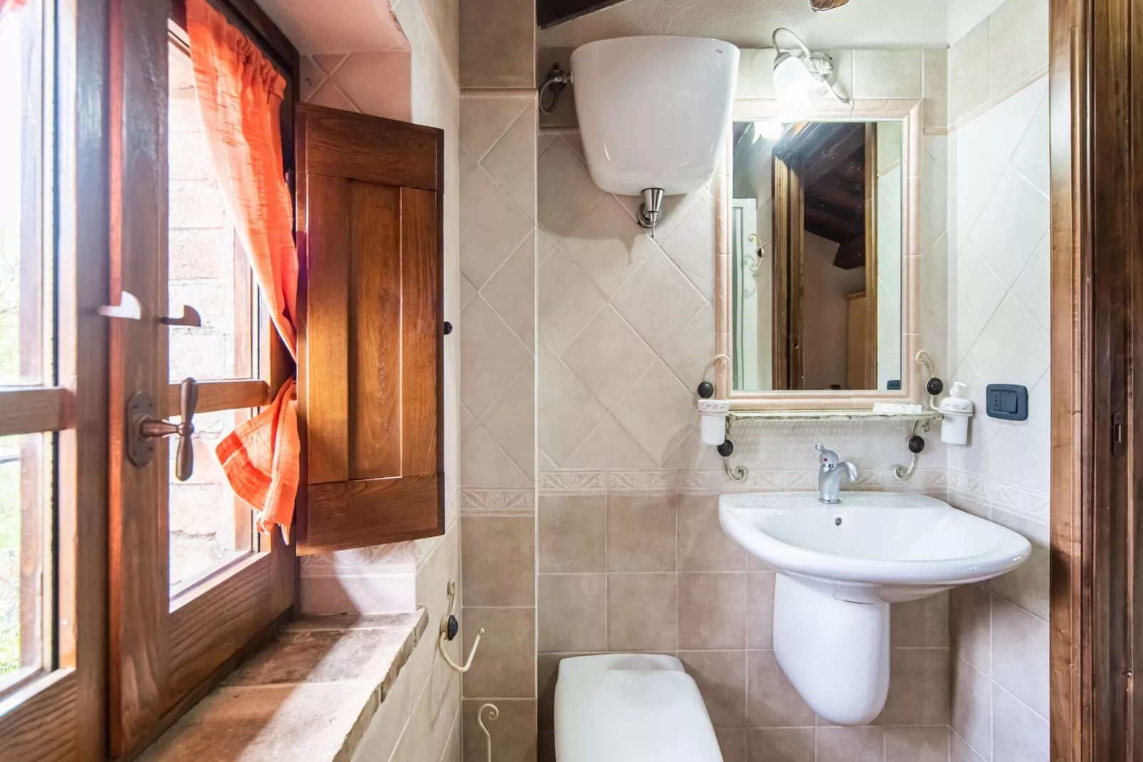Essiccatoio Bianco-Bathroom
