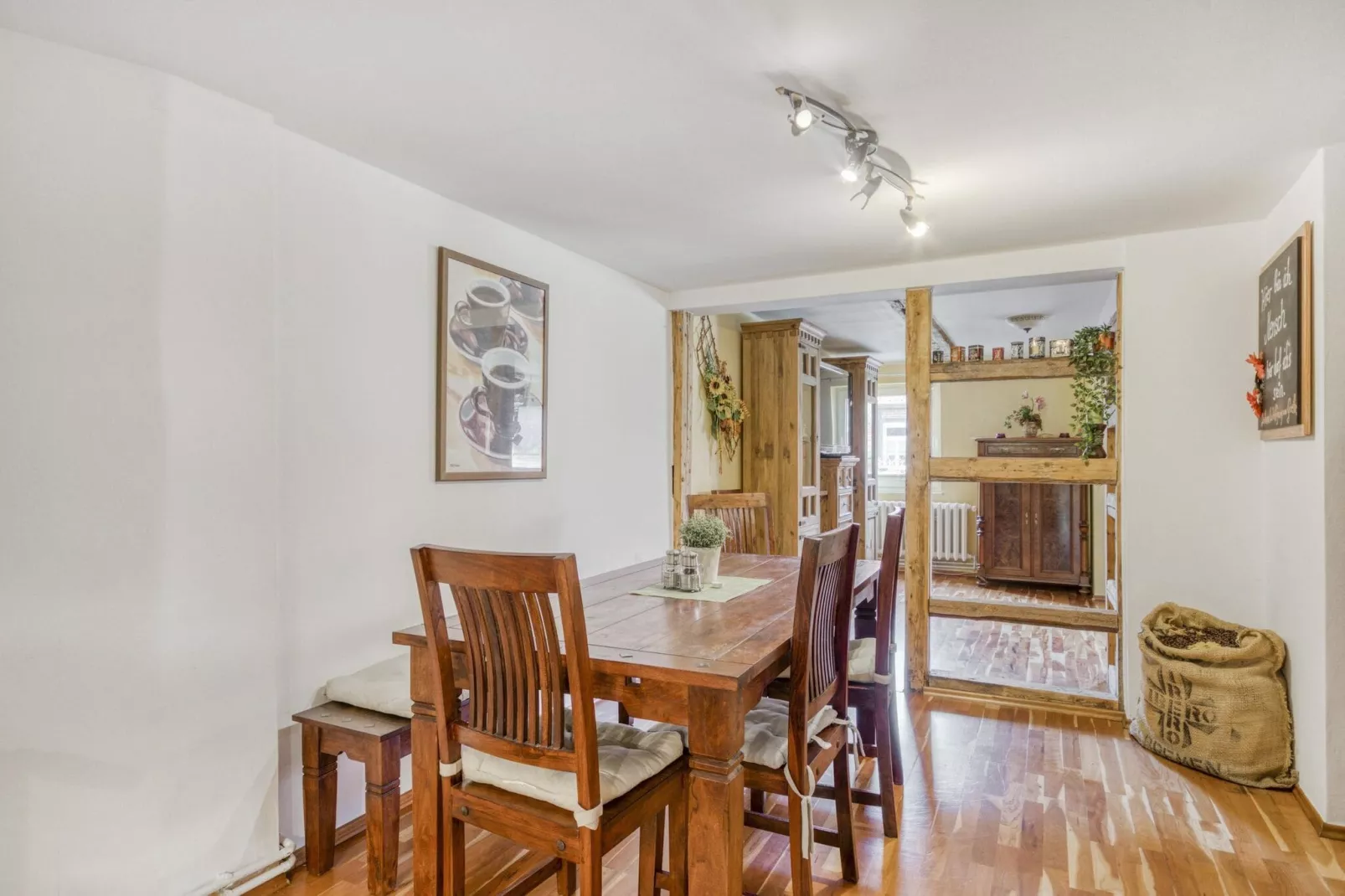 Waltraud-Dining room