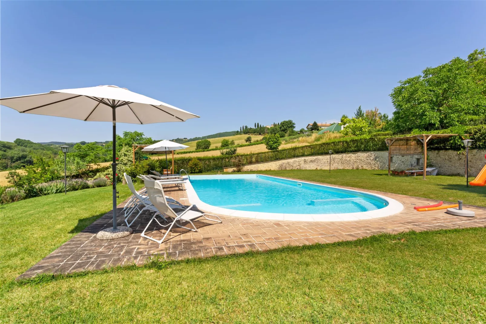 Fienile-Pool