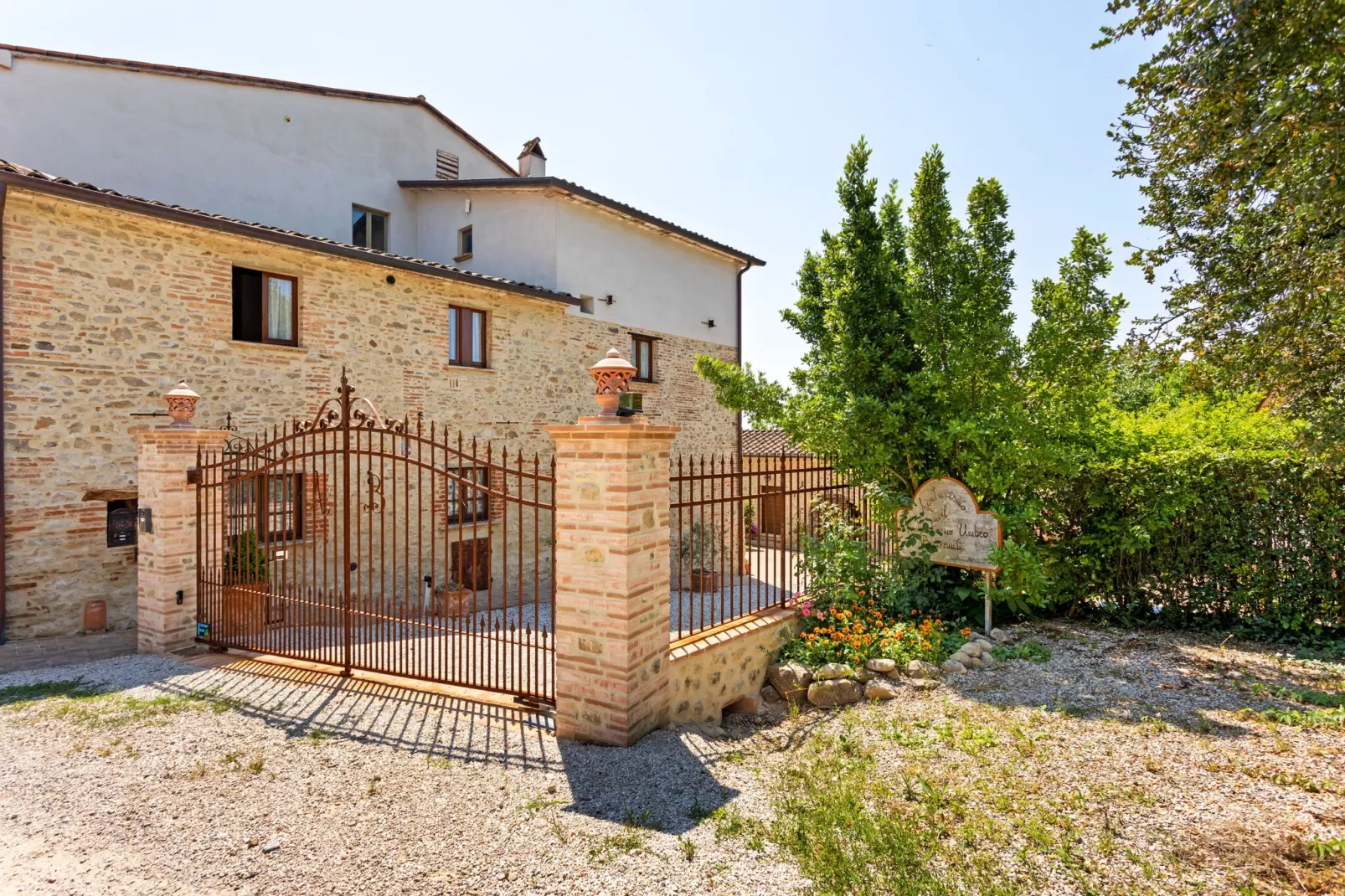 Fienile-Exterior summer