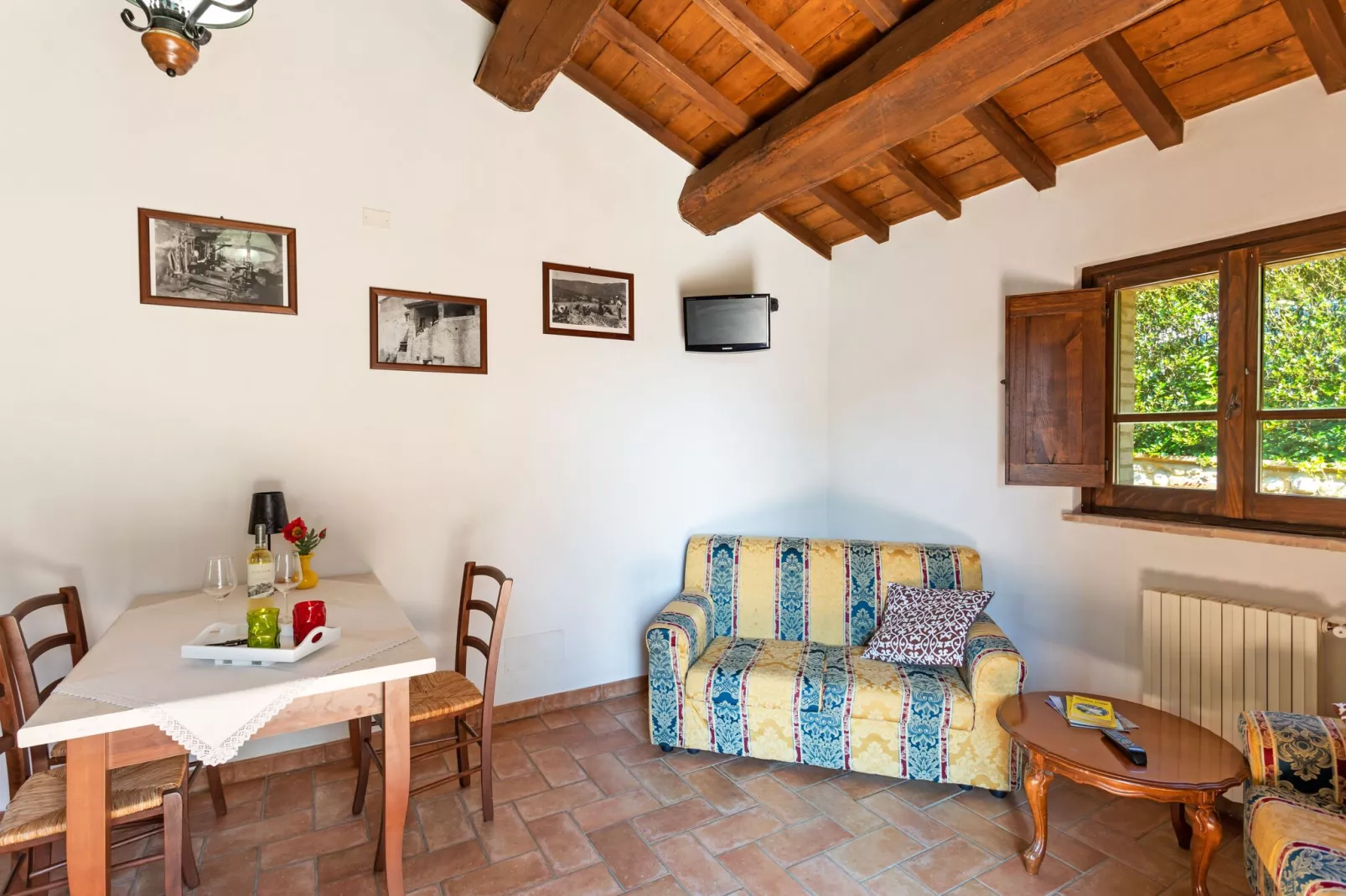 Fienile-Living room