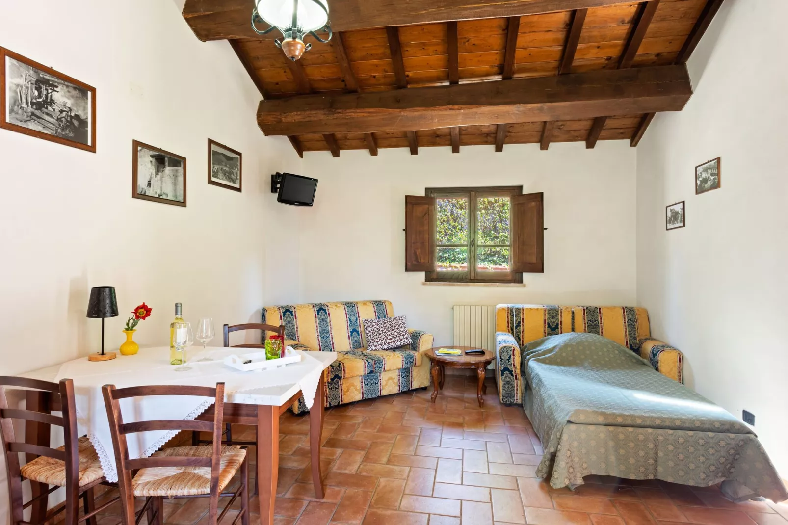Fienile-Living room
