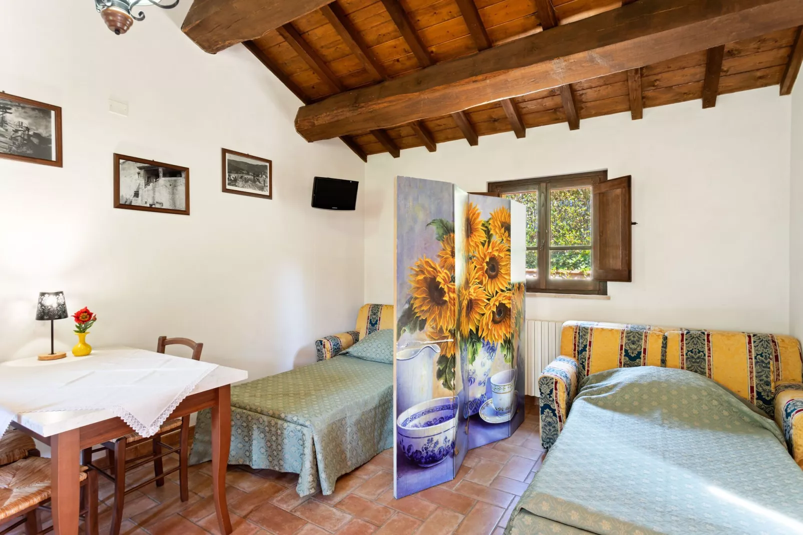 Fienile-Living room