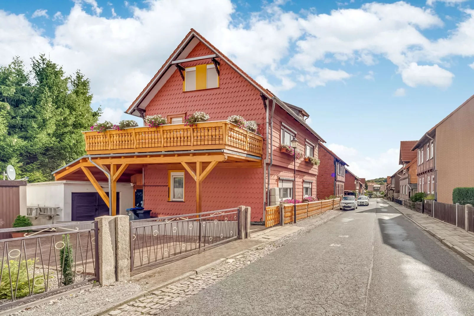 Edda-Exterior summer