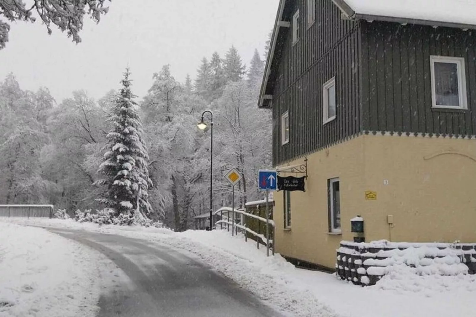 Der alte Kutscherhof-Exterior winter