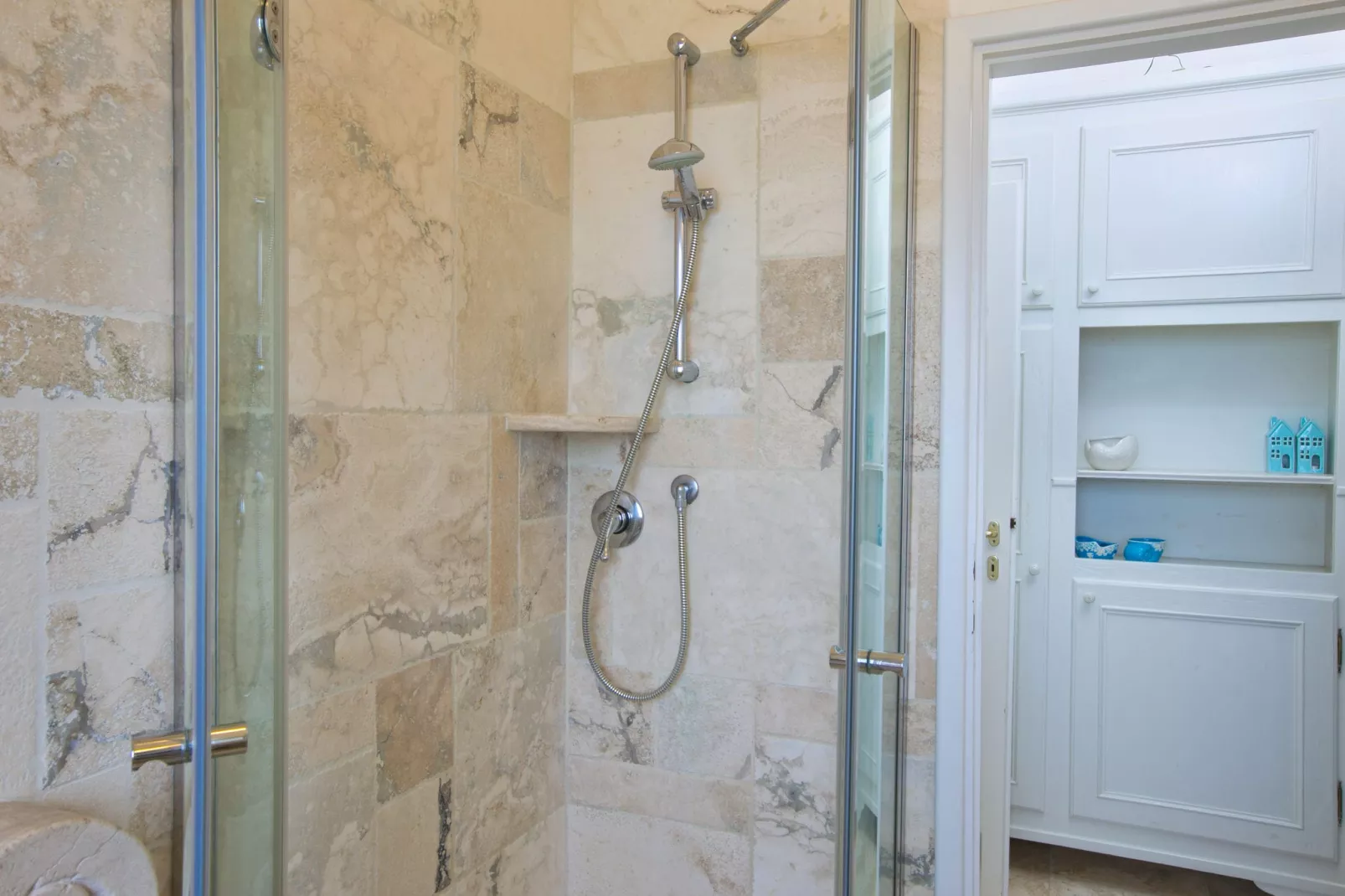 Vistamare Le Finestre-Bathroom