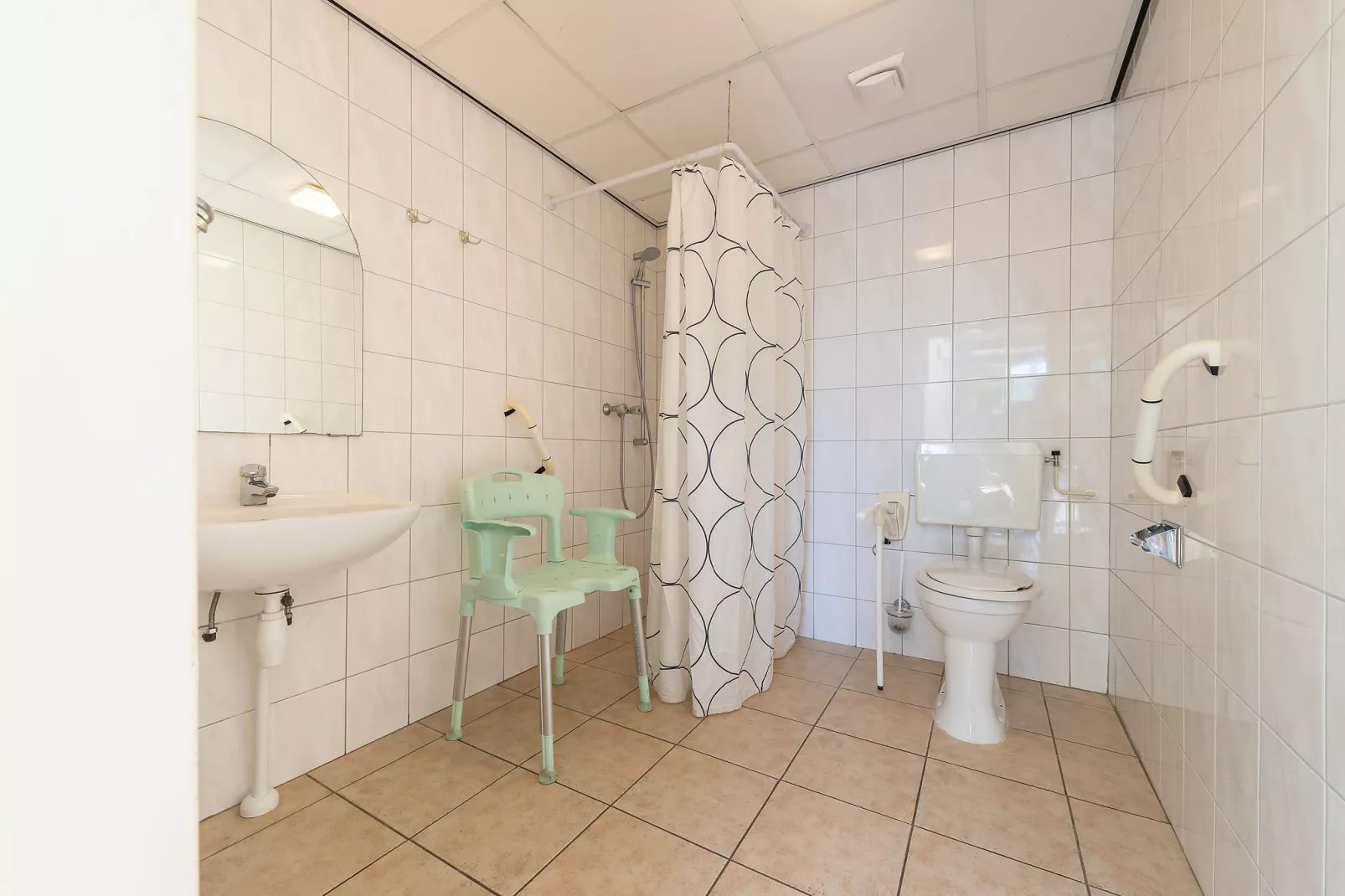 Bungalowpark Schin op Geul 9-Bathroom