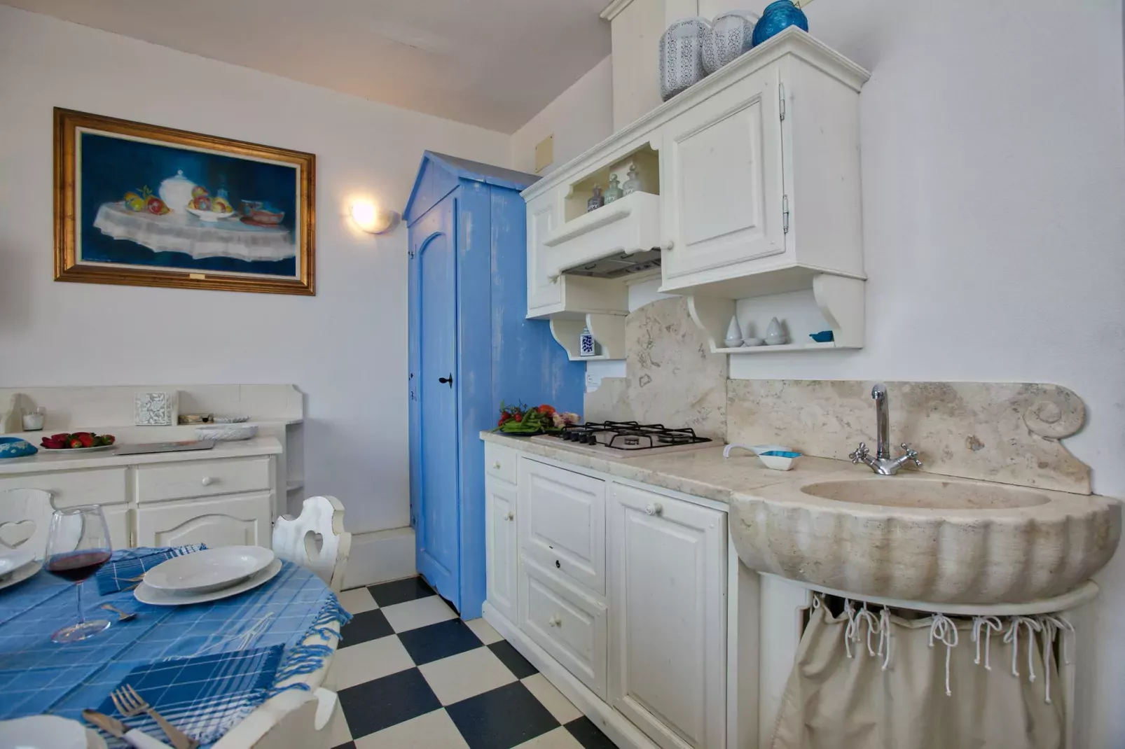 Vistamare Nautilus-Kitchen