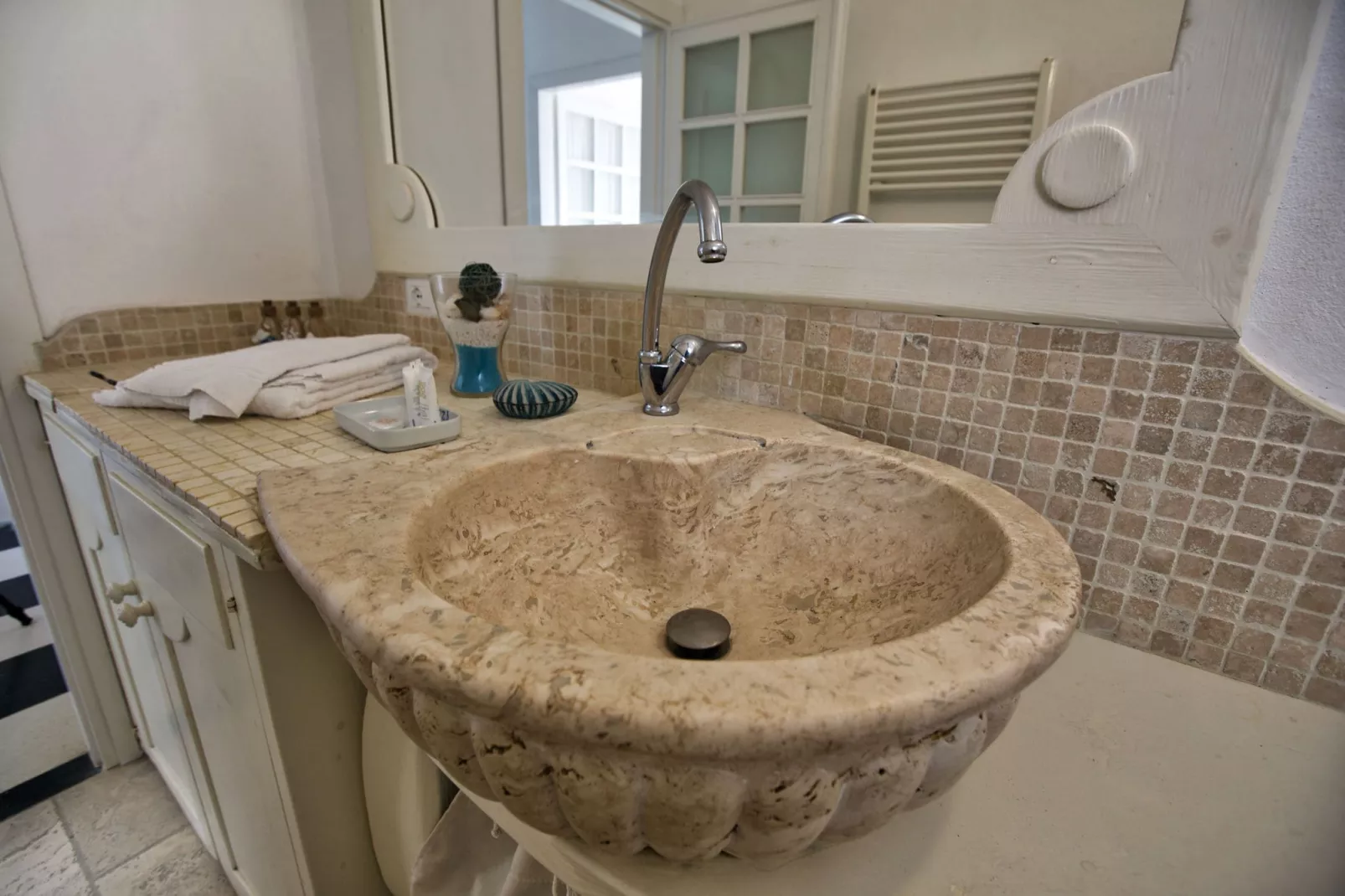 Vistamare Nautilus-Bathroom