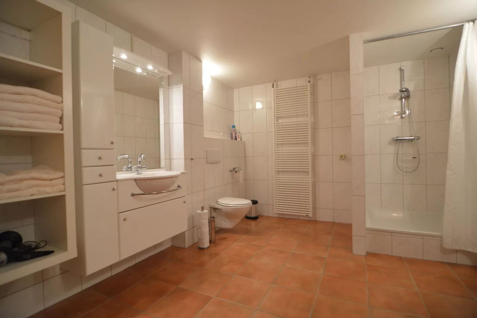 Geulhuisje-Bathroom