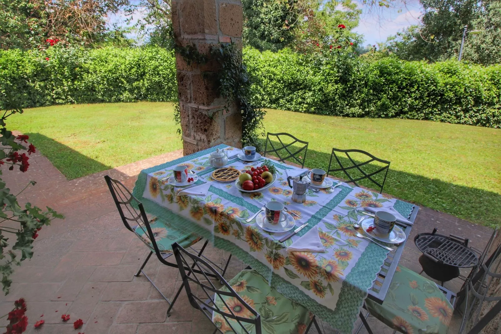 La Colonnetta-Terrace balcony