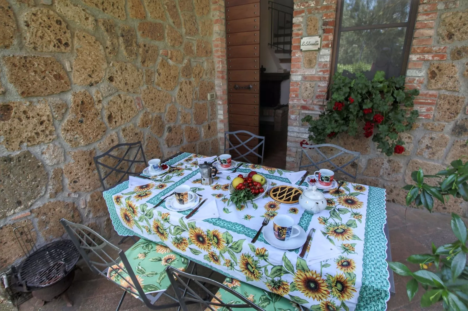 La Colonnetta-Terrace balcony