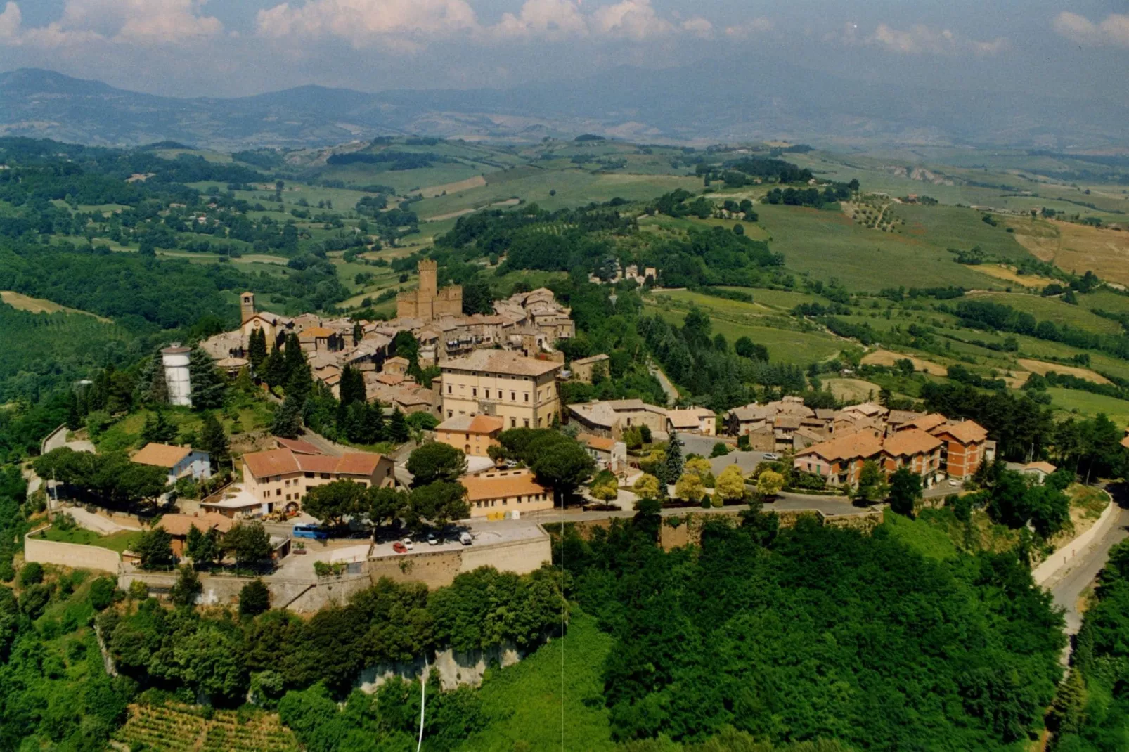 Il Capitello-Areas summer 1km