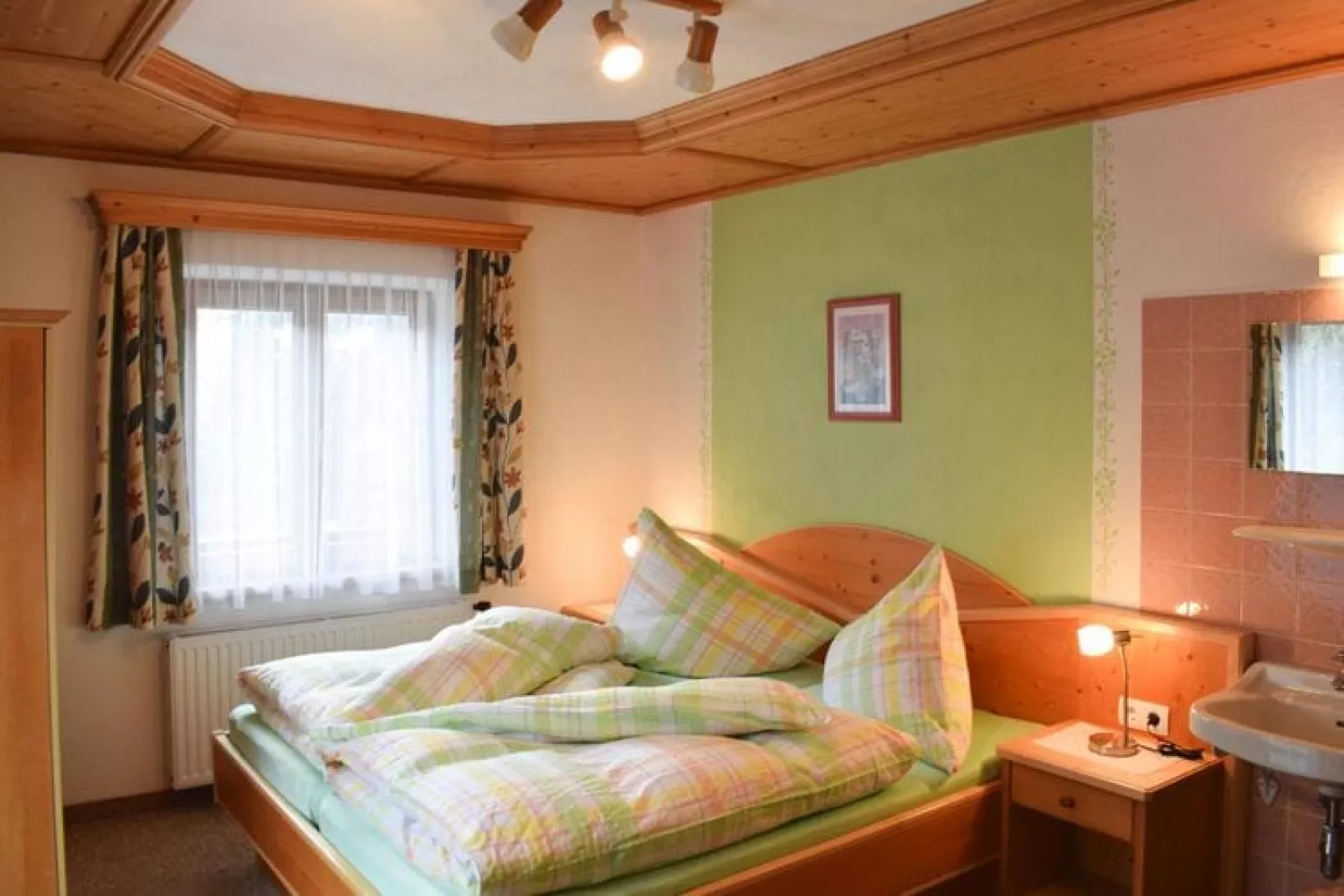 FeWo Kleinpötting Hüttau-Bedroom
