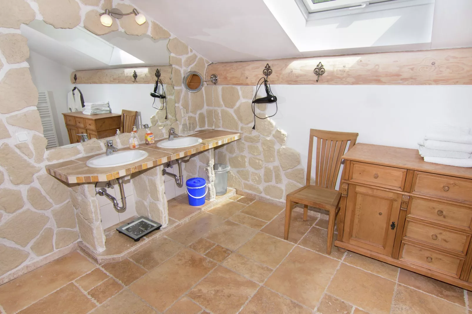 Haus in den Alpen-Bathroom