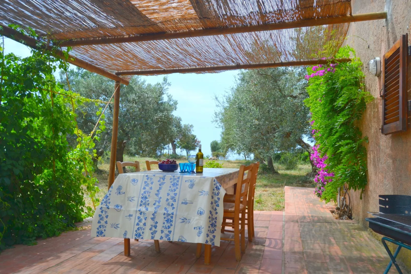 Le Cannelle-Terrace balcony