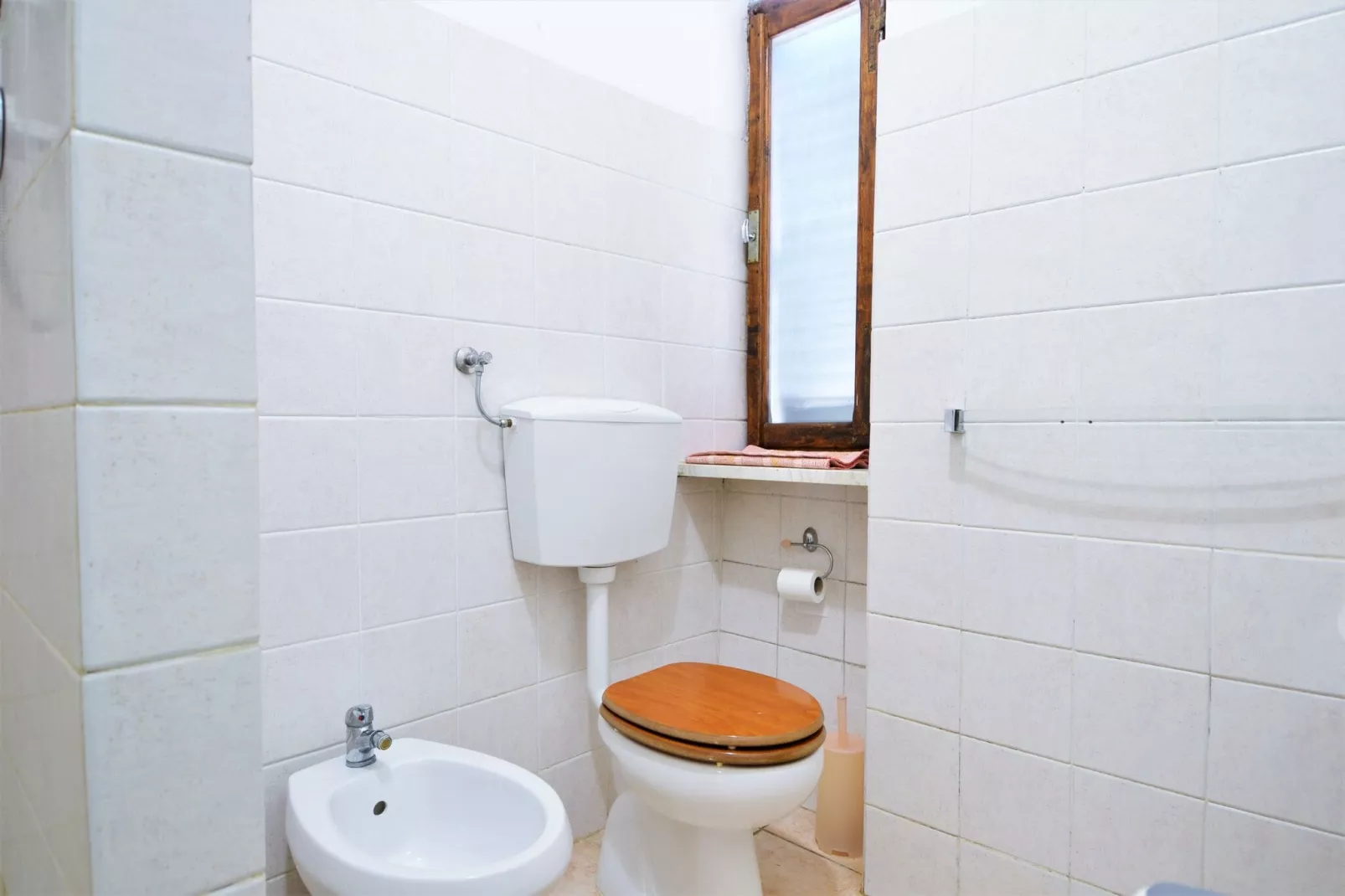 Betty-Bathroom