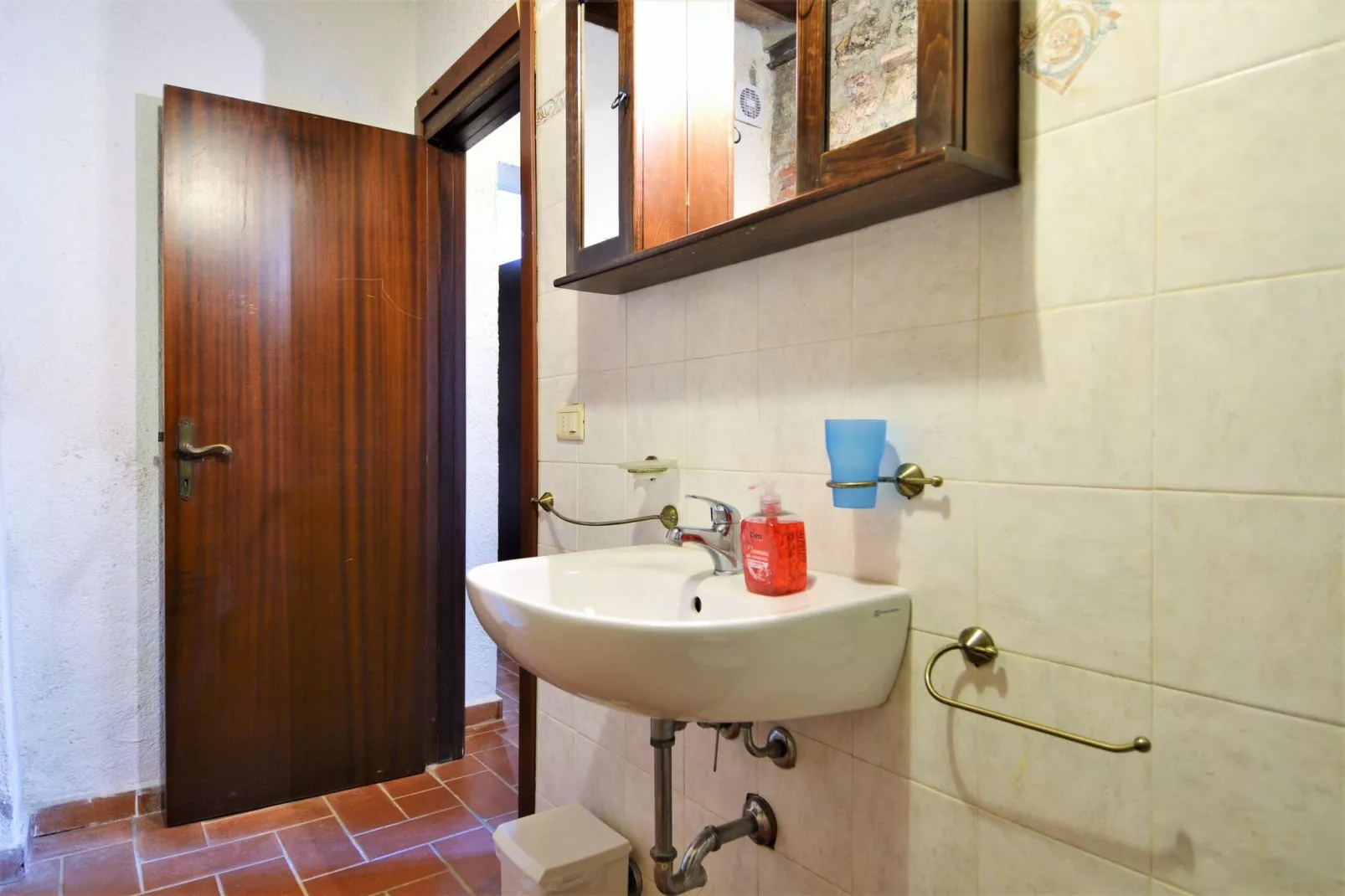 Stella-Bathroom