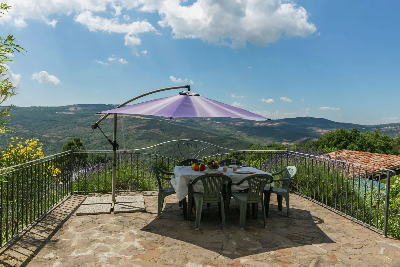 Monte Amiata-View summer