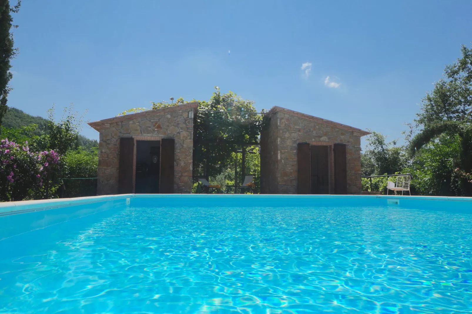Santa Fiora-Pool