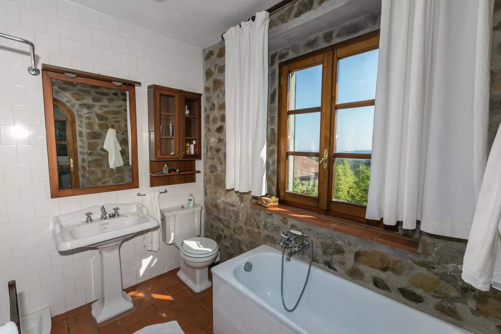 Santa Fiora-Bathroom