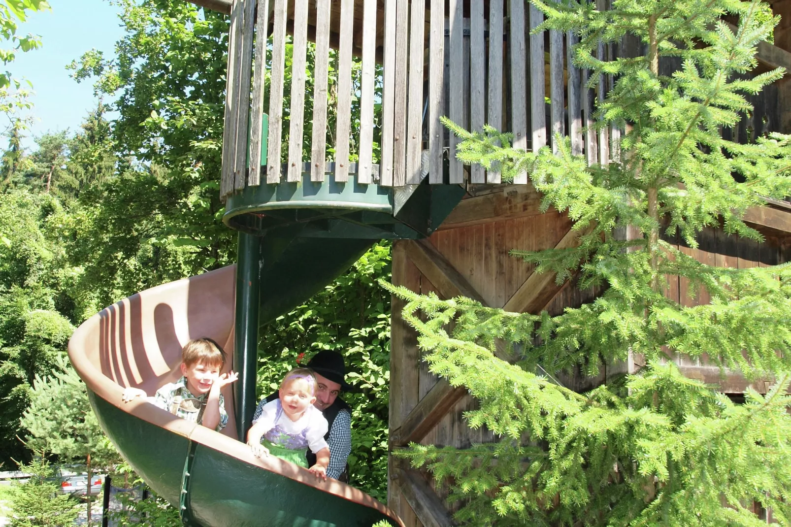 Almhütte-Gärten Sommer